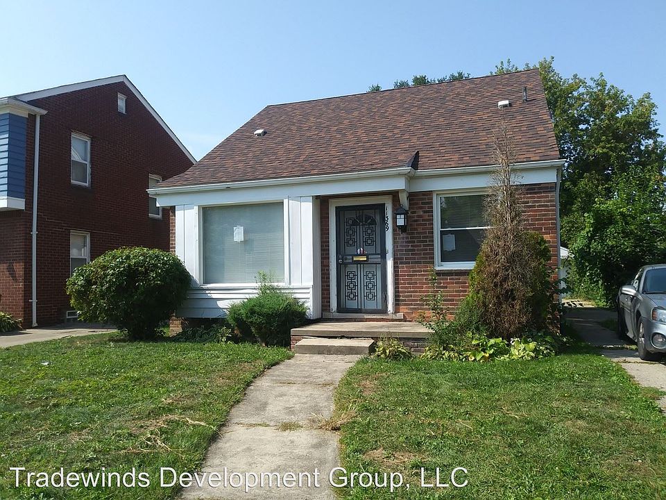 1st image of 11369 Grandville Ave