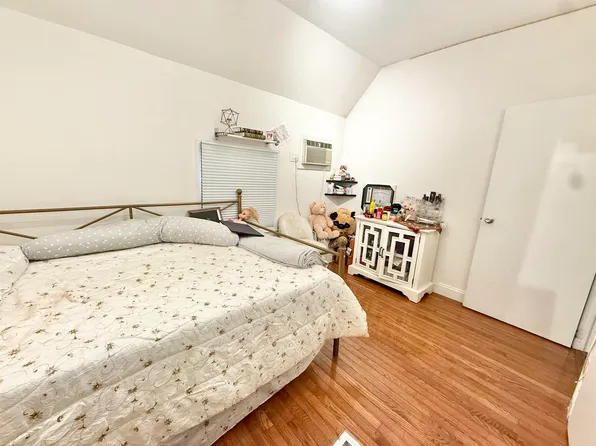 68 Brinkerhoff Street image 27 of 41