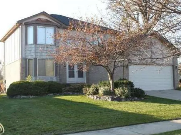 2287 Brinston Ave, Troy, MI 48083