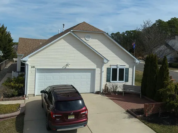 25 Highland Dr, Manahawkin, NJ 08050