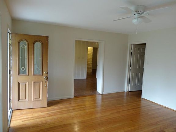 3rd image of 1626 Antoine Dr