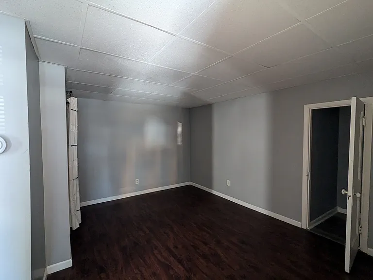 338 N Columbus St #3 — Photo 4