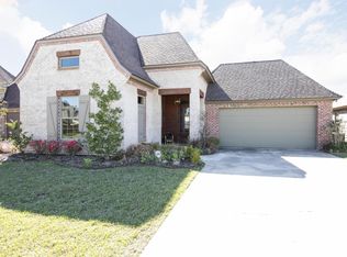 502 Birchview Dr, Broussard, LA 70518