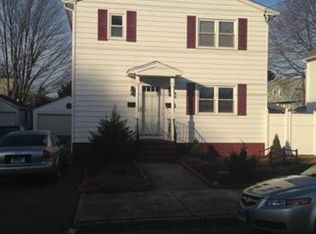 24 Dwight St, Ansonia, CT 06401