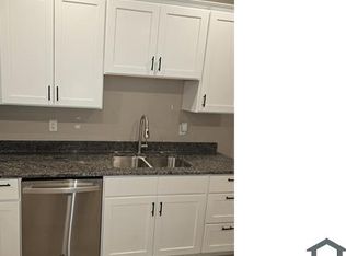 24 Suffield St APT 3, Worcester, MA 01610
