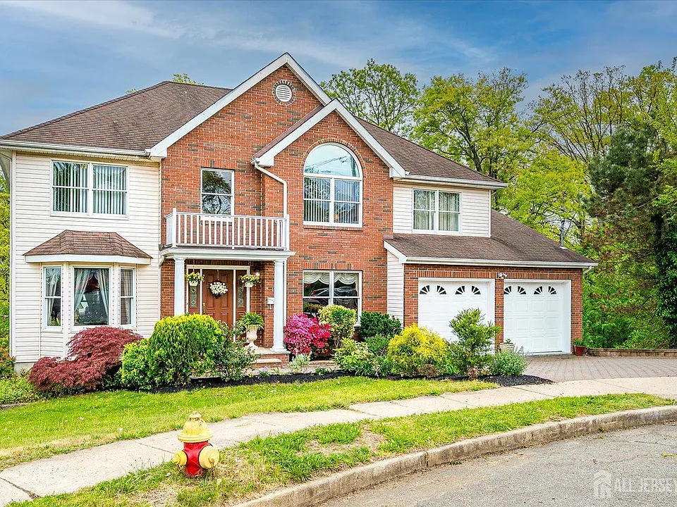 15 Alexander Ct
