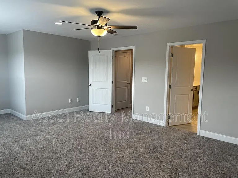 338 Broadberry Ave — Photo 22