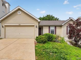 763 Shadow Pine Dr, Fenton, MO 63026