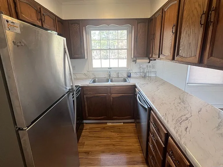 2810 Tavern Rd — Photo 6