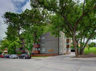 1904 W 10th St SW #301, Calgary, AB T2T3G1