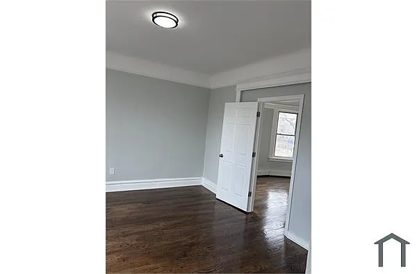 Building Photo - 141 Chadwick Ave #2