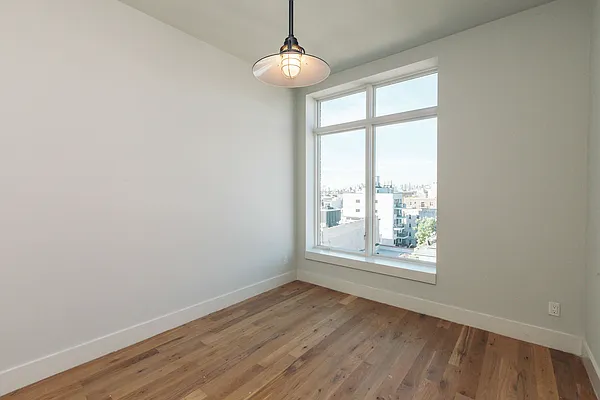 Rented by Nooklyn NYC LLC | media 44