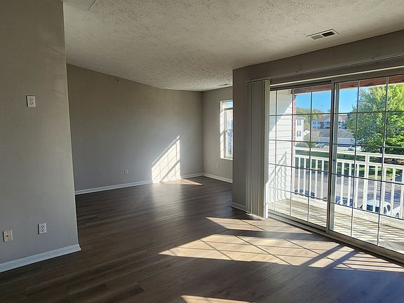 3rd image of 9415 Cherry Tree Dr APT 309