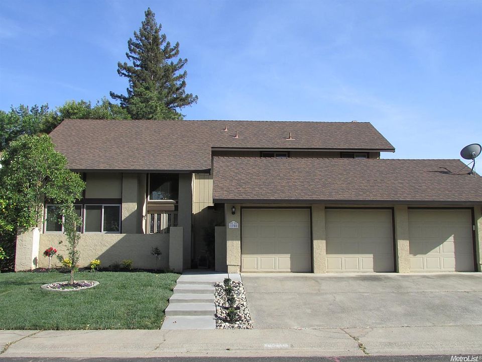 1st image of 1708 Oakwood Dr