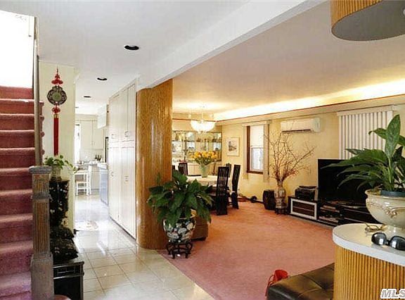 3rd image of 6336 Alderton St