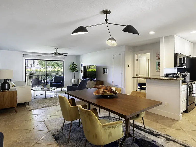 E Ramon Rd — Photo 20