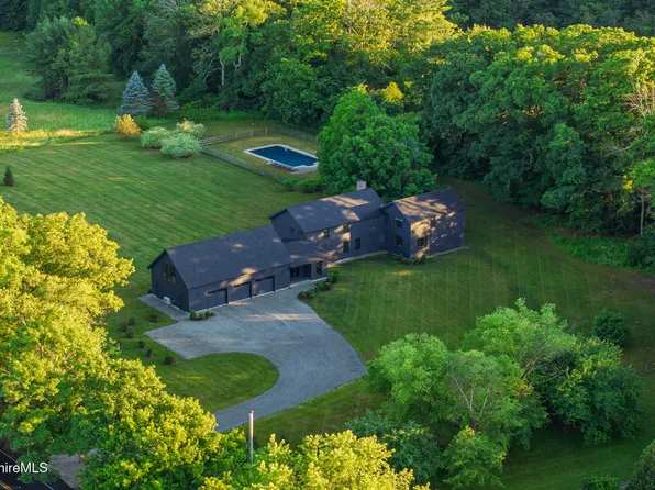 74 Seekonk Cross Rd, Great Barrington, MA 01230
