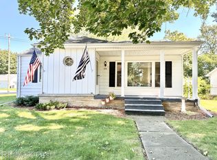 226 Church St, Almont, MI