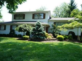 34 Ventnor Dr, Edison, NJ