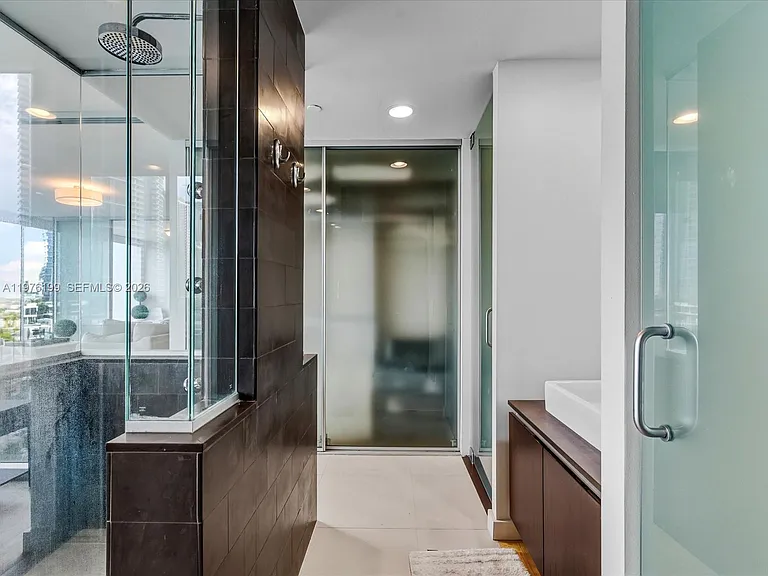 1040 Biscayne Blvd #1107 — Photo 27