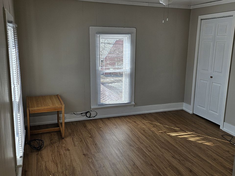 2nd image of 218 Port Watson St APT 3