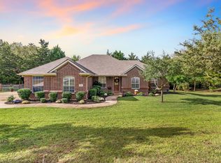 453 Ketron Rd, Burleson, TX 76028