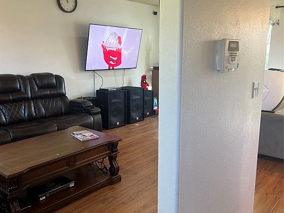 5th image of 3511 S Sheridan Avenue
