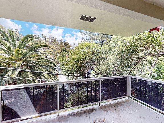 4th image of 1821 Lincoln Ave #312