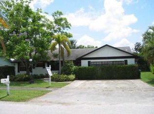 10426 SW 127th Pl, Miami, FL 33186