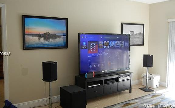 3rd image of 100 Edgewater Dr APT 137