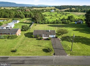 522 Hamburg Rd, Edinburg, VA 22824