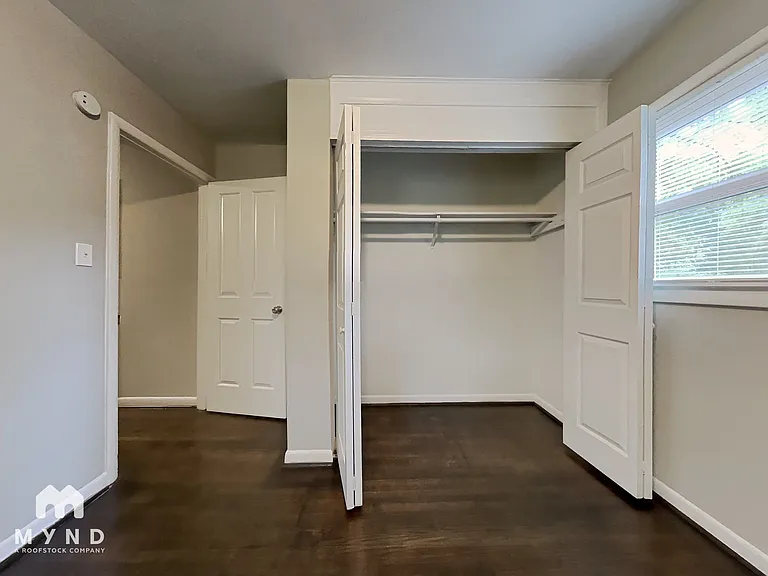 5442 Southampton Rd — Photo 10