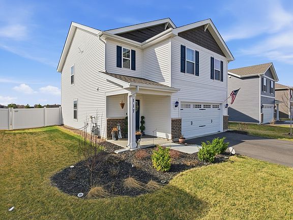 3rd image of 117 Fieldcrest Ave