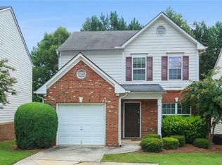 9496 Lakeview Rd, Union City, GA 30291