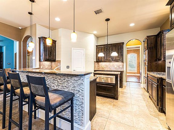 5th image of 2490 Pritchett Dr