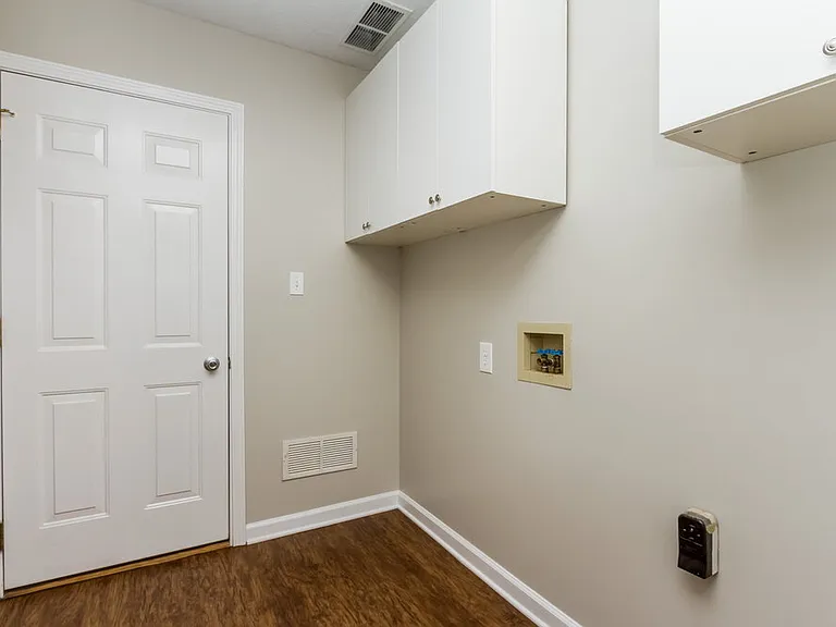 674 Austrian Way — Photo 13