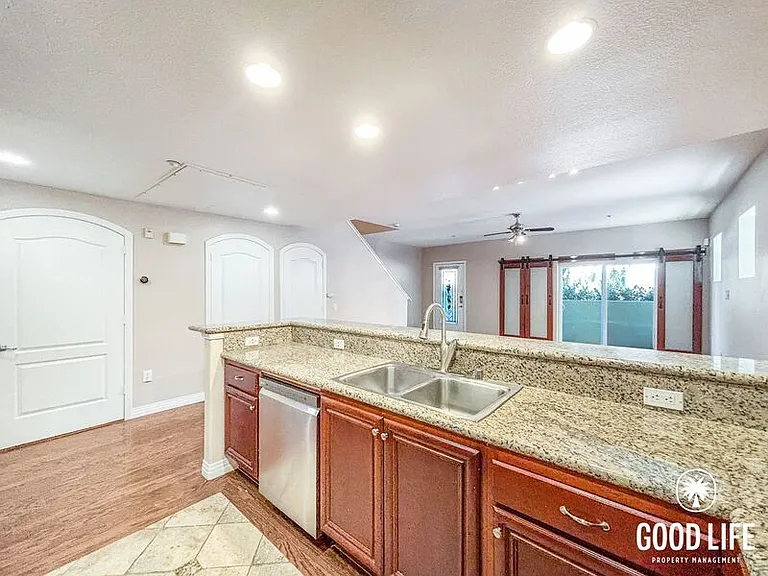 1501 India St #214 — Photo 4