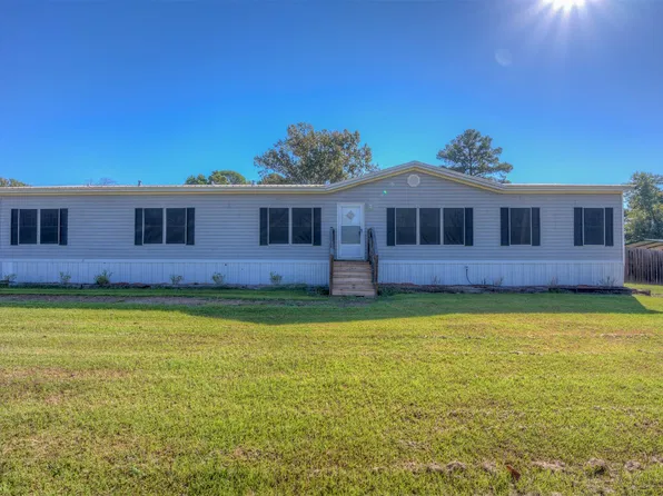 196 Black Oak Dr, Stonewall, LA 71078