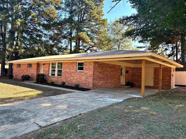 1925 Walnut St, Arkadelphia, AR 71923