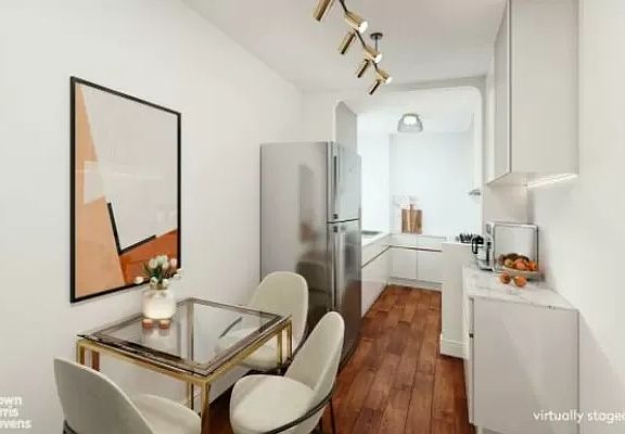 4th image of 736 W 186th St