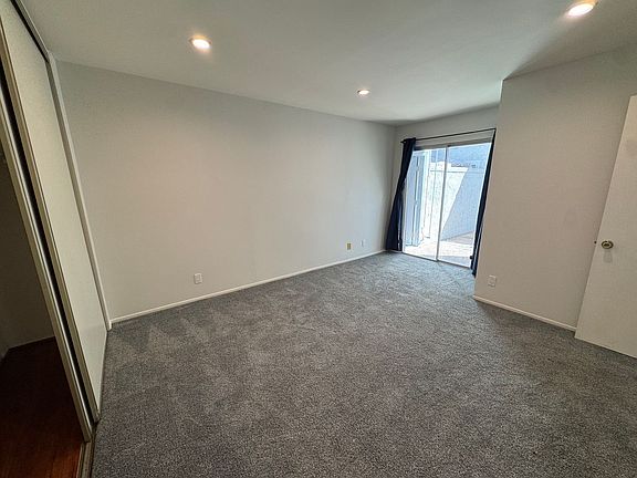 4th image of 6860 Poppyview Dr