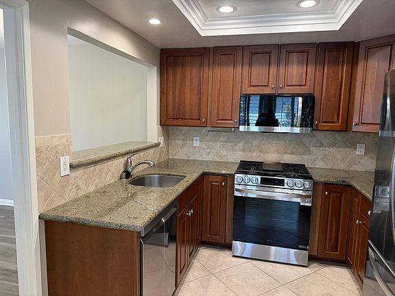 NEW KITCHEN CABINETS