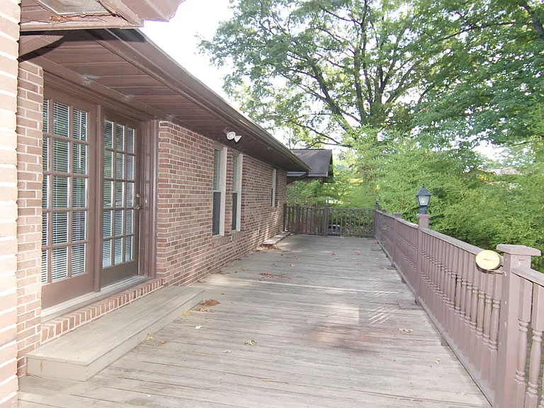 706 Smedes Pl — Photo 19