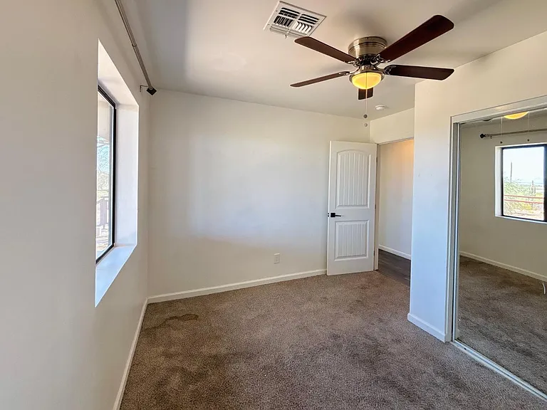 1750 W Pearce Rd — Photo 26