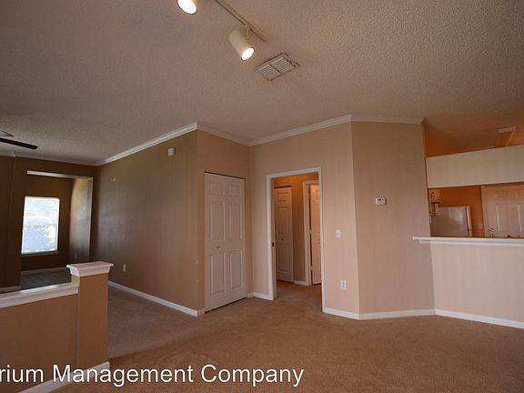 5th image of 1114 Arbor Lakes Cir