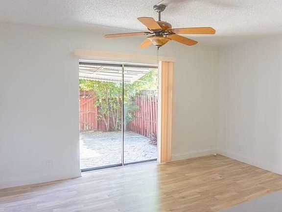 4th image of 5297 SW 40th Ave #7