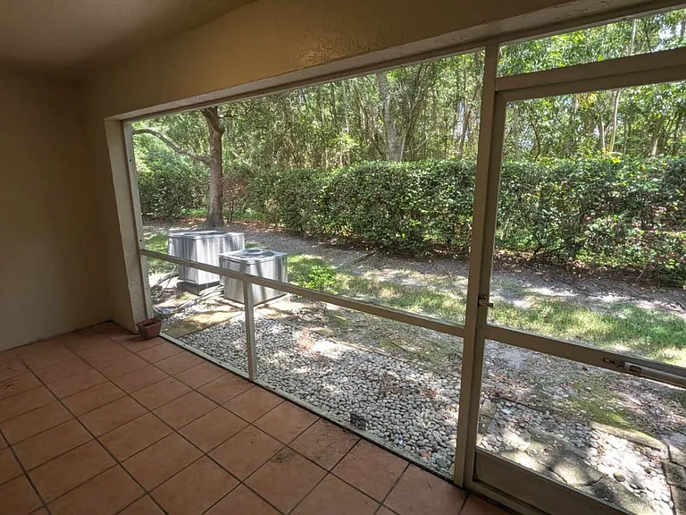 4715 Palmbrooke Cir — Photo 5
