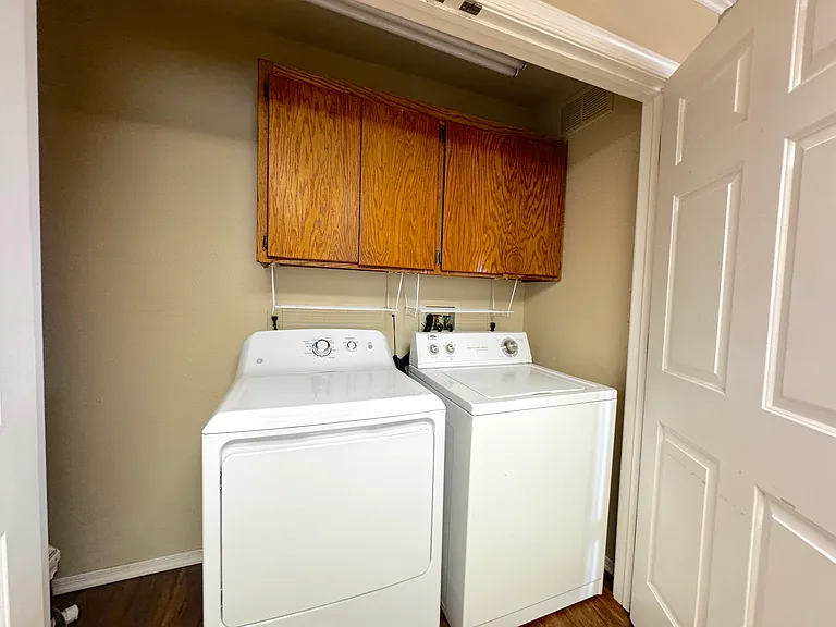 1281 Burton Ct #1 — Photo 6