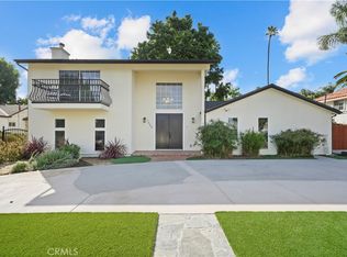 7425 Vanalden Ave, Reseda, CA 91335