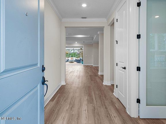 5th image of 10787 TOWN VIEW Drive